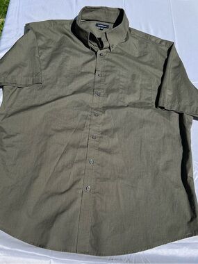 Croft & Barrow XL Olive Green Short Sleeve Button Down Shirt